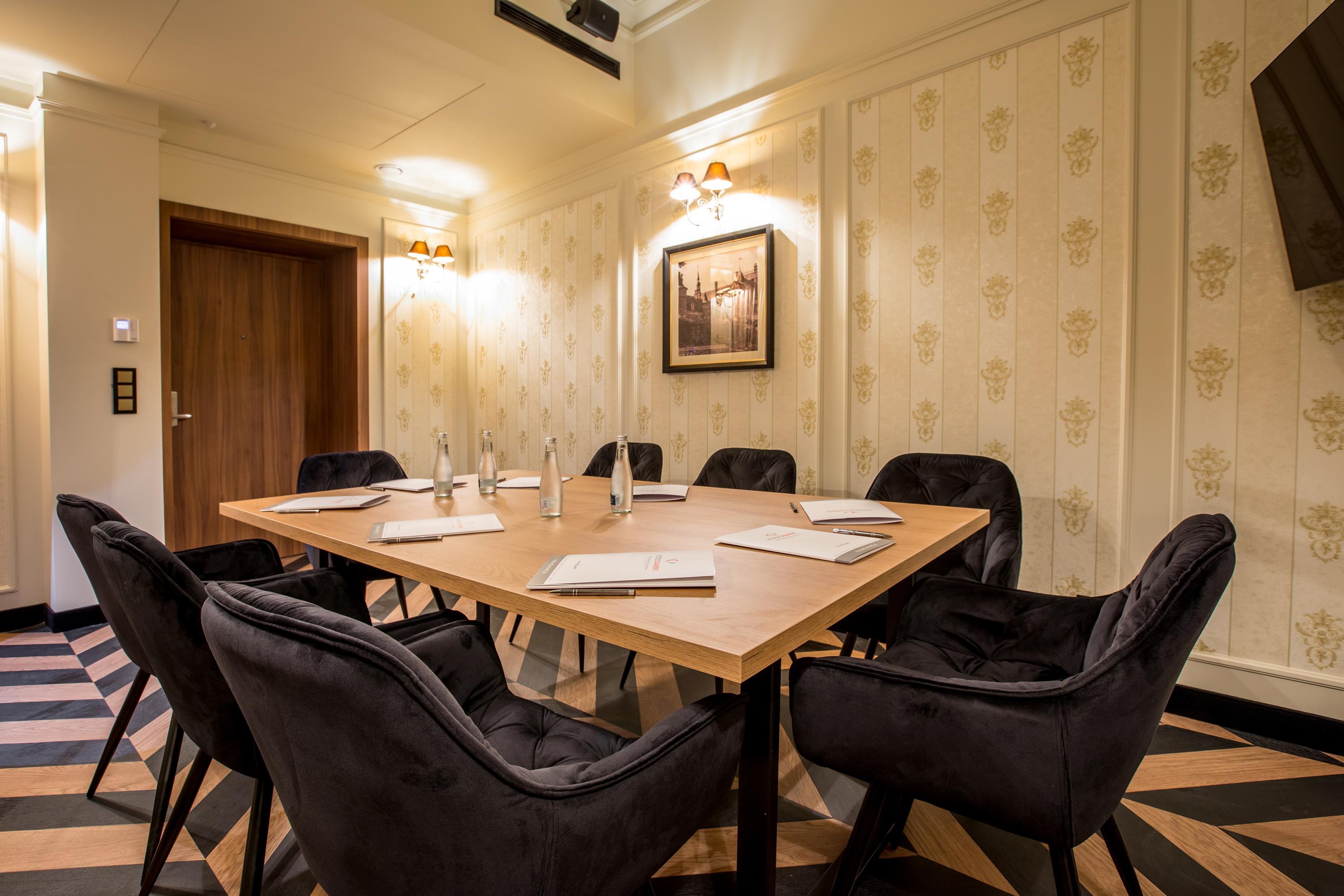 Diament Plaza Готель 4*