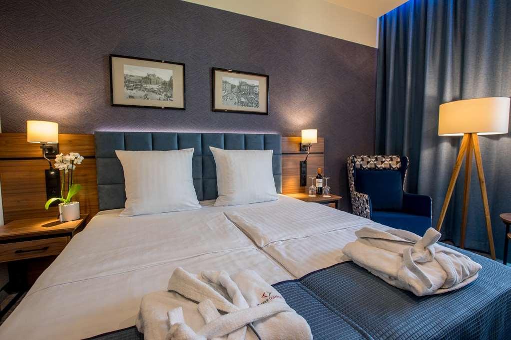 Diament Plaza Hotel
