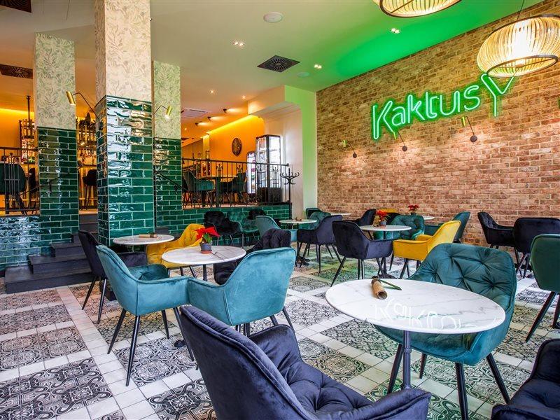 Hotell Diament Plaza