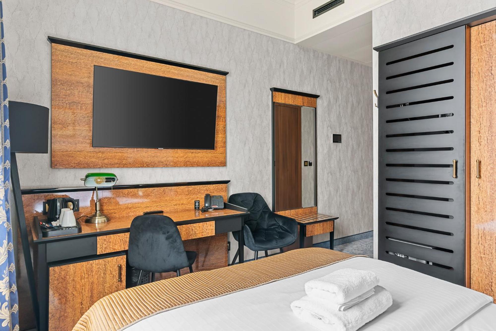 Hotel Diament Plaza