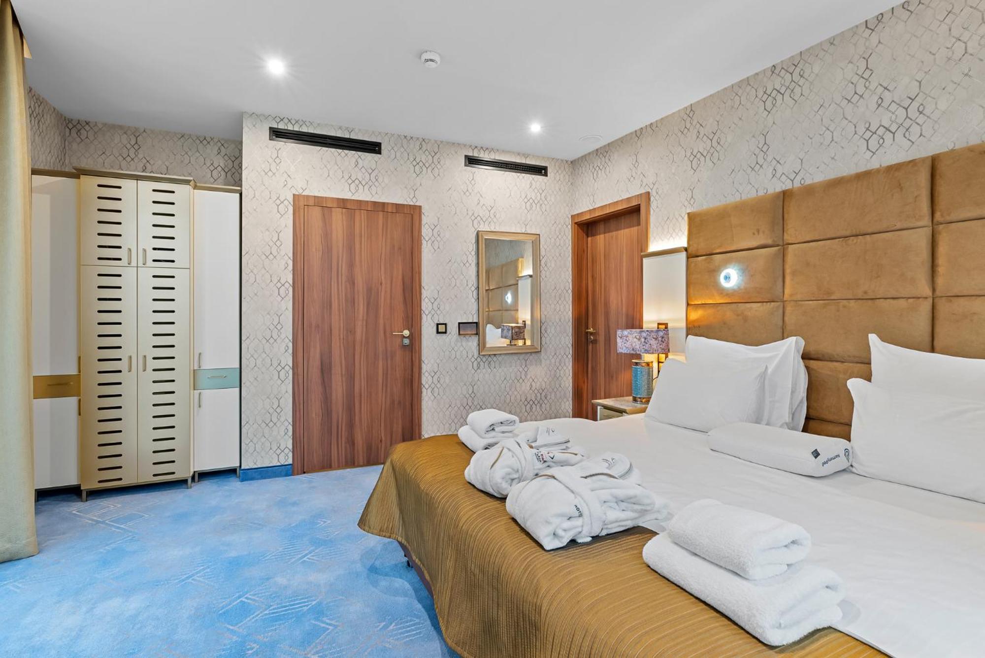 Hotel Diament Plaza